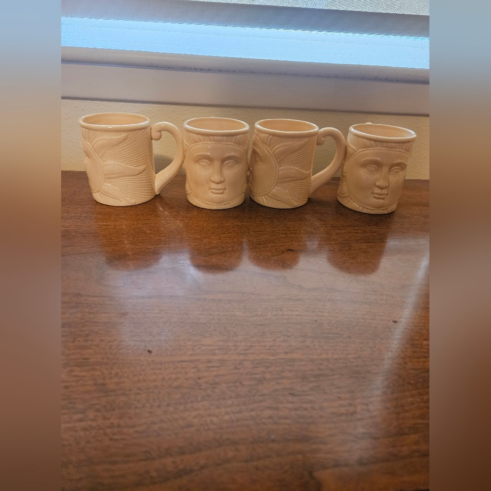 VTG Shafford Celestial Rise and Shine Sun Set Of 4 Sun Face Mugs
